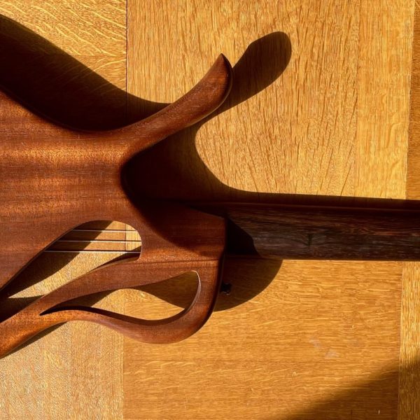 Avalon Mahogany 1994 little used - Image 2